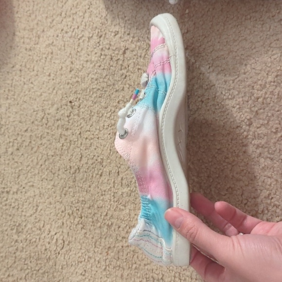 Roxy tie dye slip on shoes with laces size 4 Youth - Picture 7 of 10